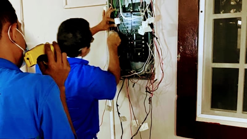 Electricista Panama ( Electricity )
