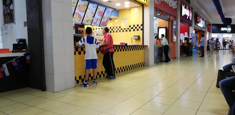 Full Pizza | Albrook Mall