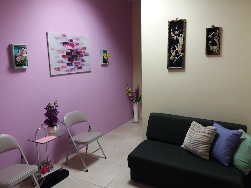 Elena Chan - Psicóloga Clínica de Adultos (Agendar por whatsapp 6244-5750)